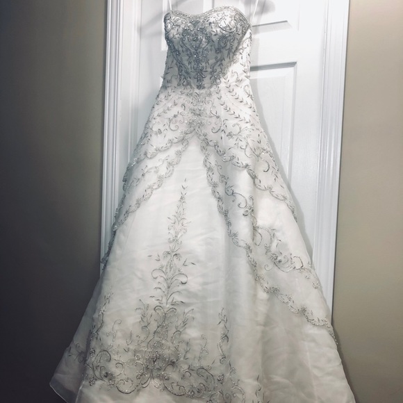 Allure Bridal A-line Strapless Sweetheart Beaded - Picture 3 of 16